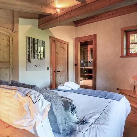 White Moon Chalet